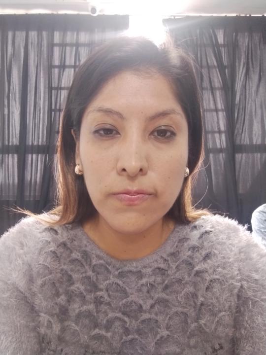 Betsi Flores