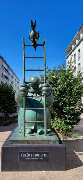 Du papier au bronze