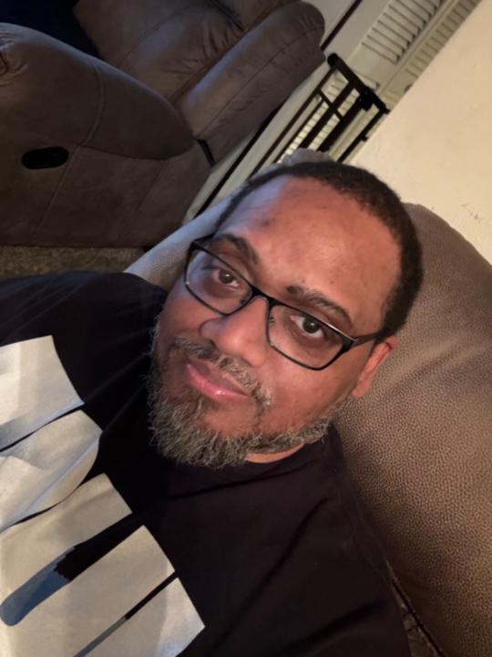 Antonio Pitt