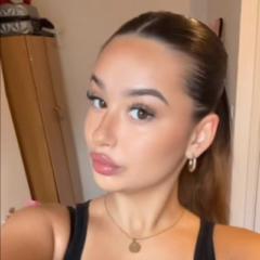 Savanna Banks