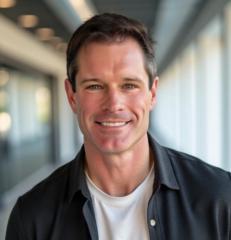 Chris Holthouser