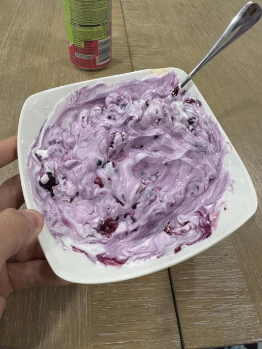 Berries + Protein 👌 