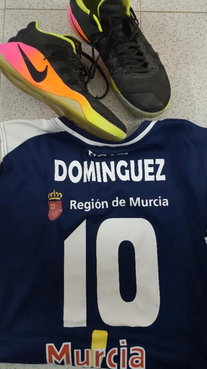 Leo Domínguez