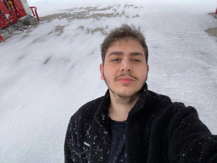 Emirhan Akdeniz