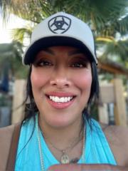 Esme Calderón