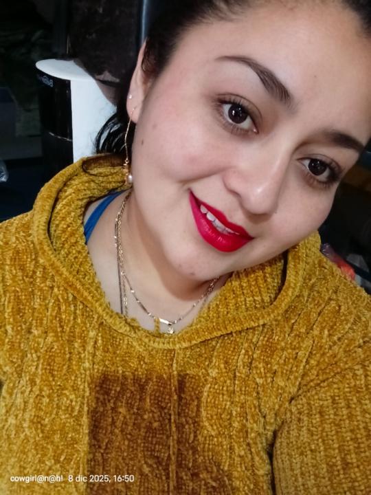 Anahí Elizabeth Carrera rosas