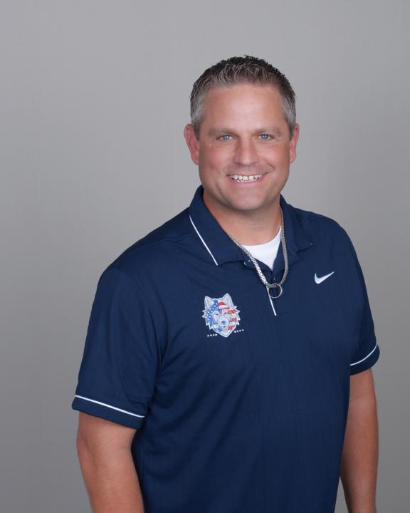 Most coaches run group sessions wrong.