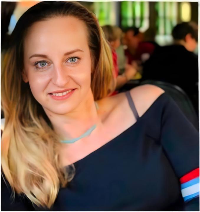 Sandra Lewis