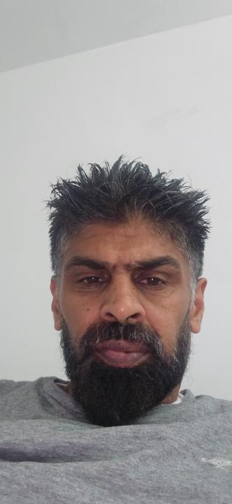Imi Riaz