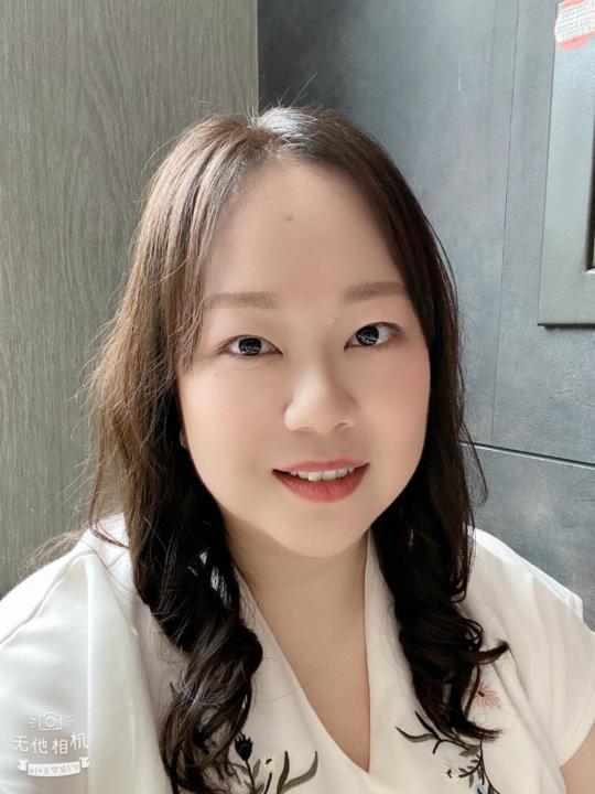 Violeine Hsiung