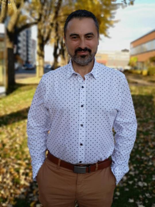 Santiago Alvarez Iglesias