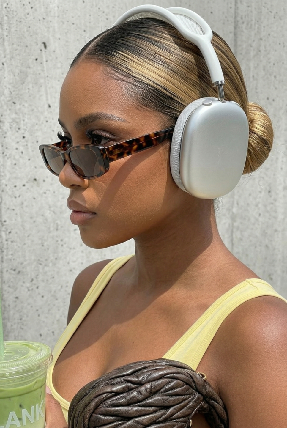 TIA - The Influencer Aura
