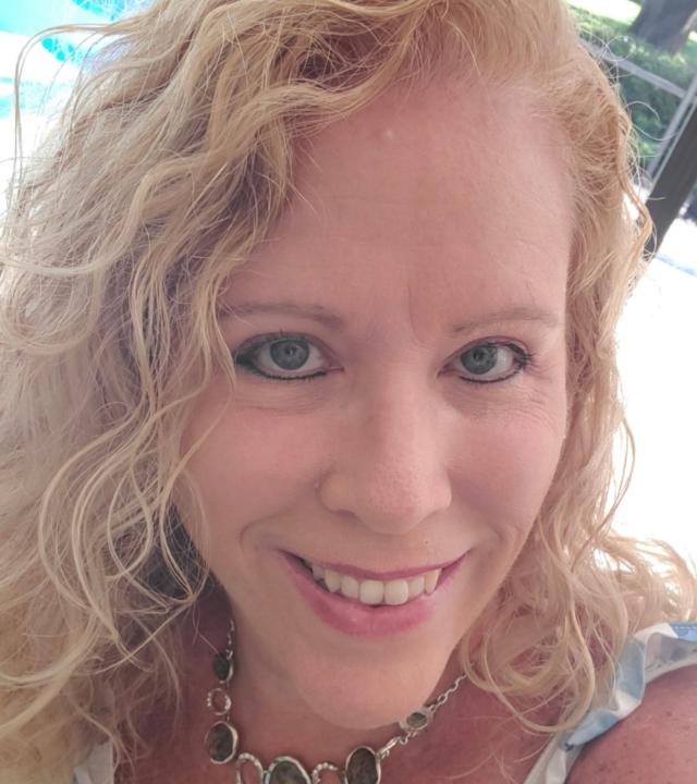Denise Bond