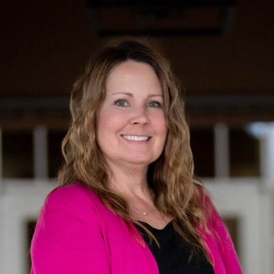 Nicole Holliman