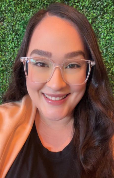 Luzalen Morales