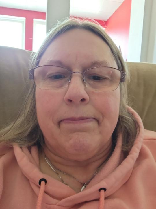 Lynn Schott