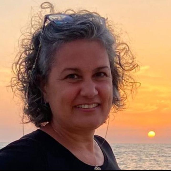 Eva María Becerra Cordero