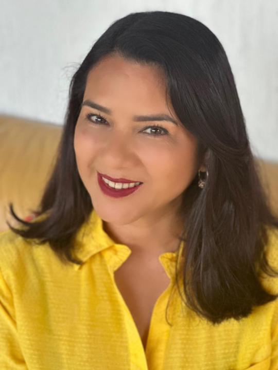 Nora Pava
