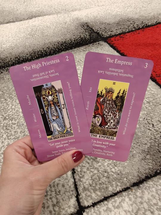 ¿La sacerdotisa o La emperatriz?