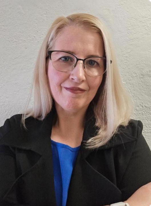 Silvia R. Pereira