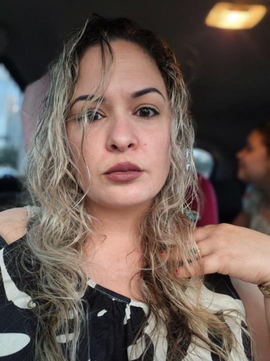 Greymi Sande