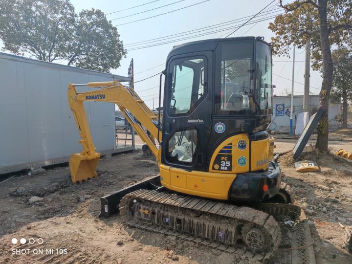 Pèle de 3,5 tonne 