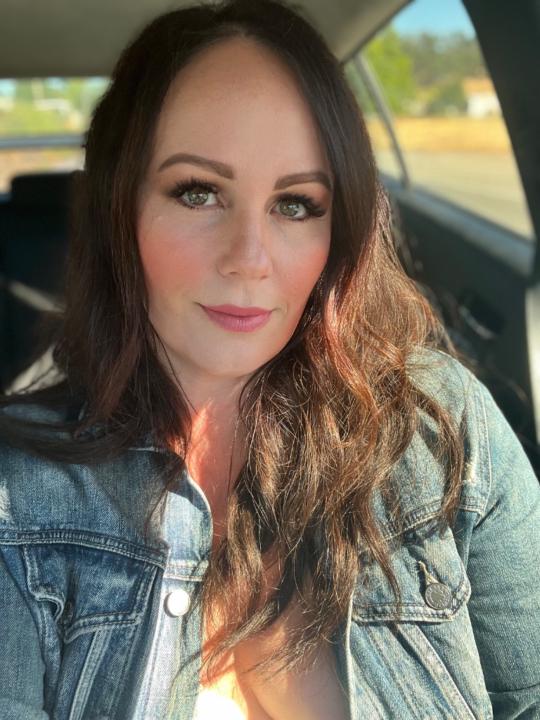 Dana Benton