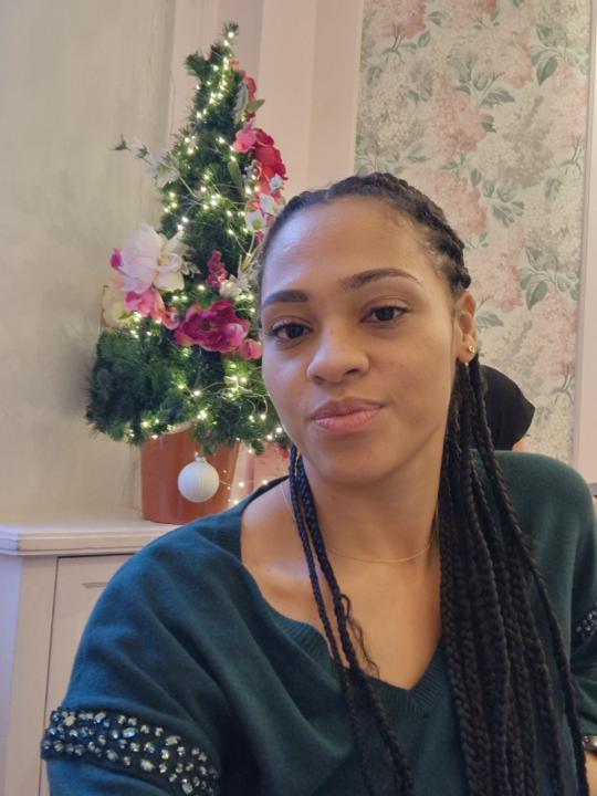 Lisa Maxwell Aibangbee